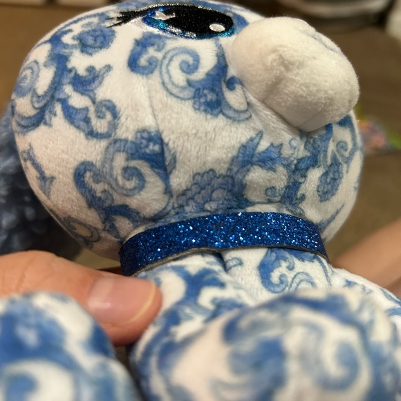 Lin LeBleu P.Lushes Pets - Picture 7 of 9